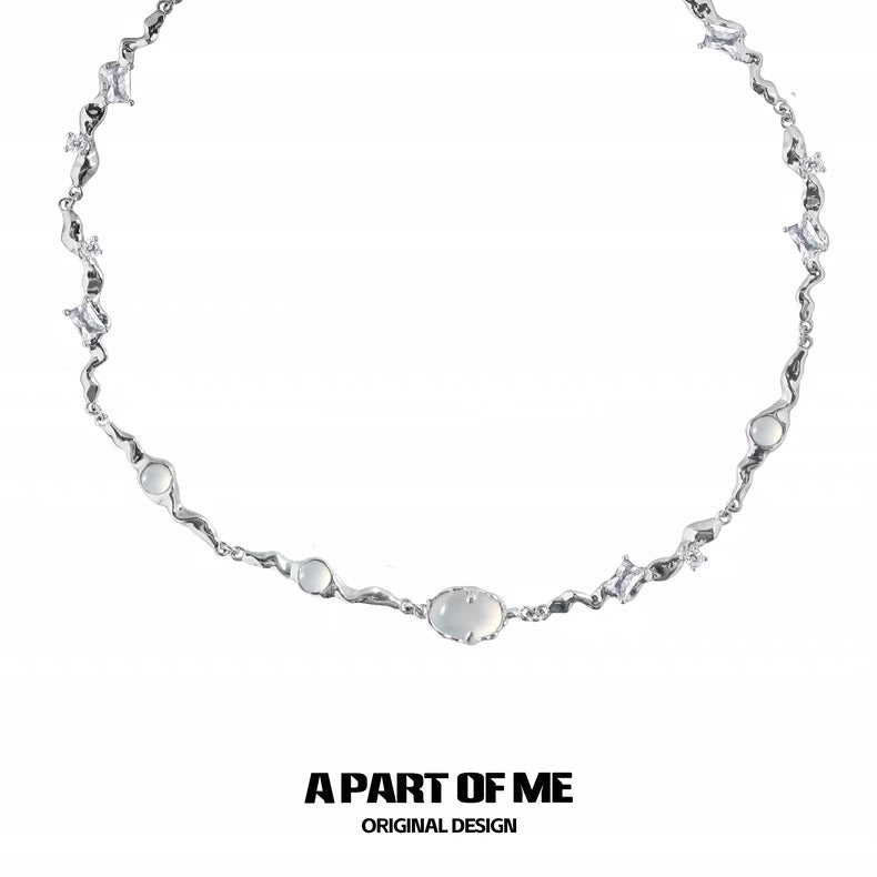 Dawn Series 18K Platinum Plating White Agate Necklace