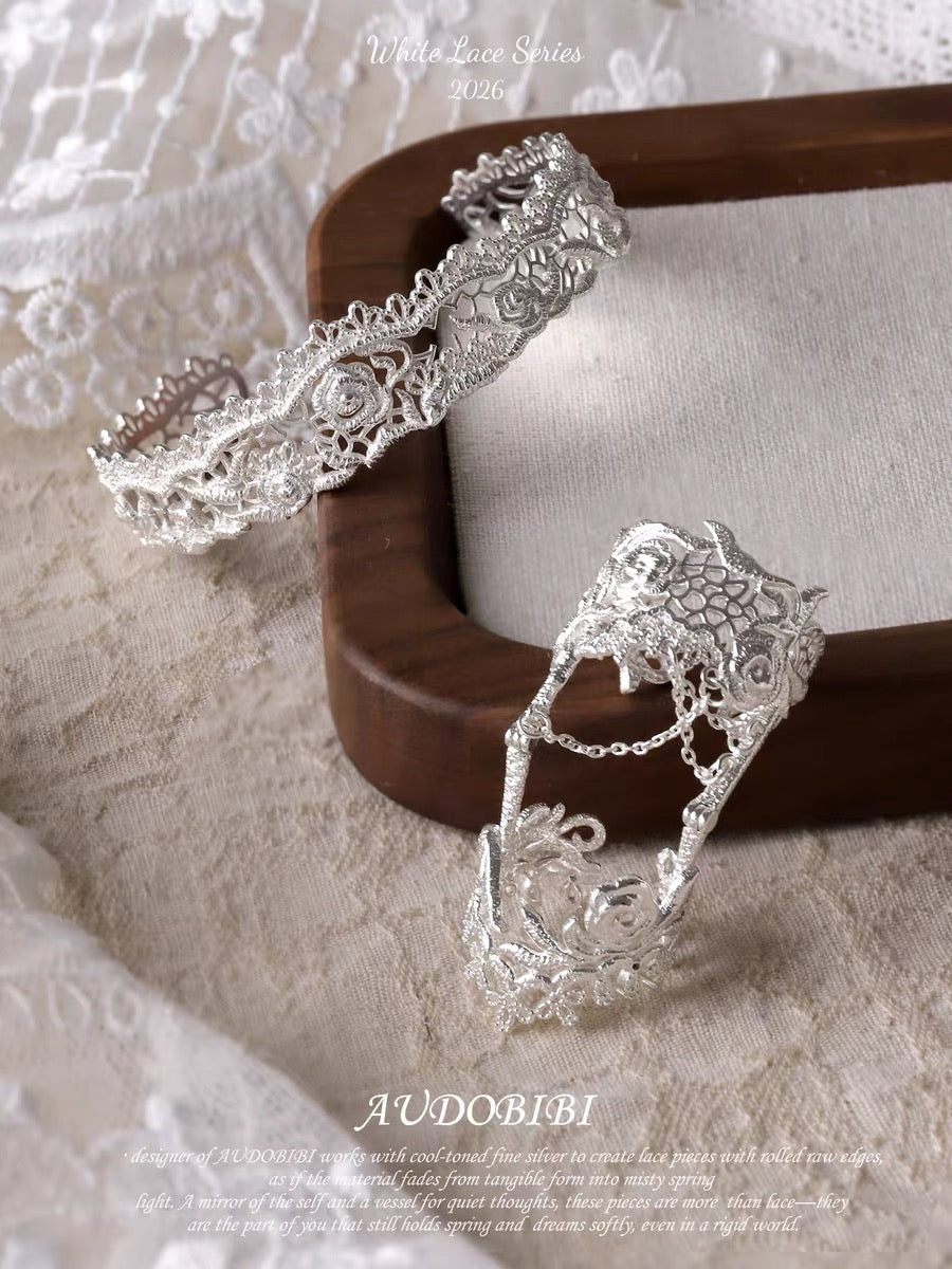 Dreaming in Lace Platinum Plating Rose Bangle