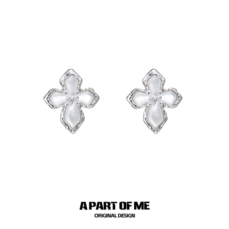 Stigmata S925 Sterling Silver Natural Shell Stud Earrings
