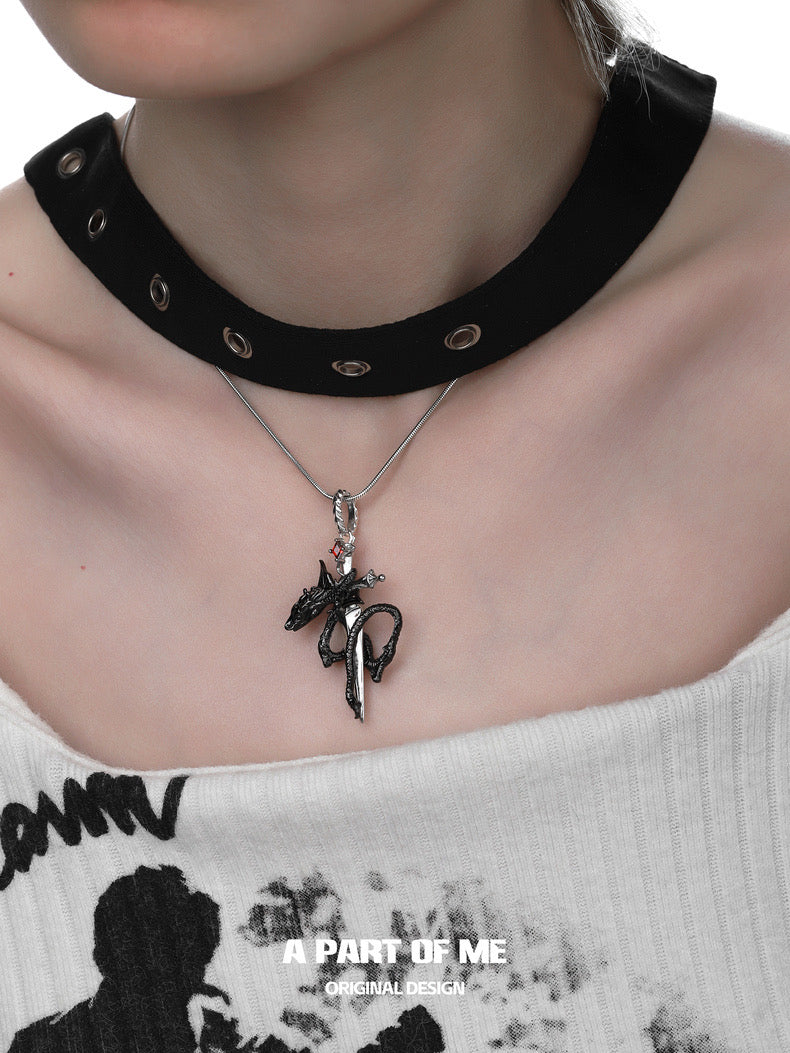 Dragon's Claw 18K Platinum Plating Pendant Necklace