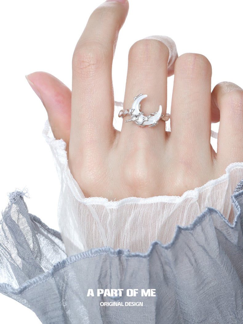 Moonlight S925 Sterling Silver Resizable Natural Shell Ring