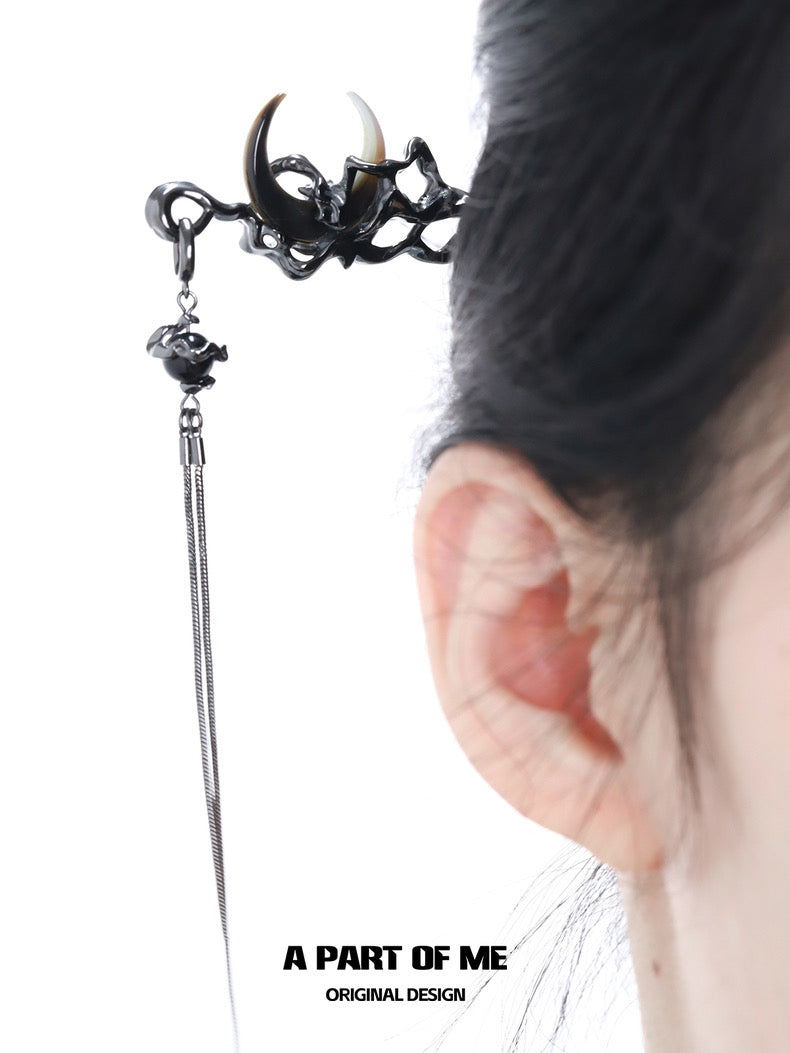 Dark Moon 18K Black Platinum Plating Natural Shell Tassel Hairpin