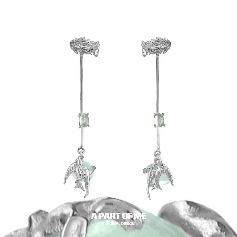 Stray Birds 18K Platinum Plating Green Fluorite Swallow Ear Cuffs