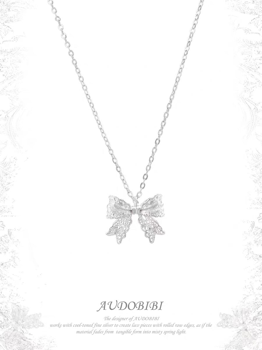Dreaming in Lace 18K Platinum Plating Ribbon Pendant Necklace