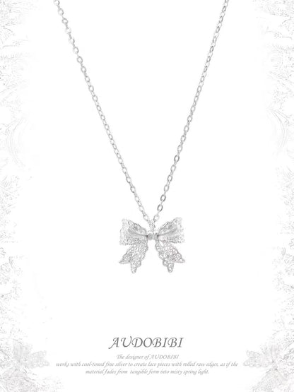 Dreaming in Lace 18K Platinum Plating Ribbon Pendant Necklace