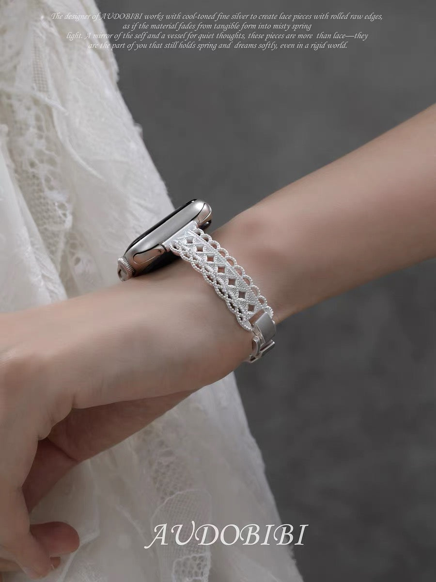 Dreaming in Lace 18K Platinum Plating Metal Apple Watch Band