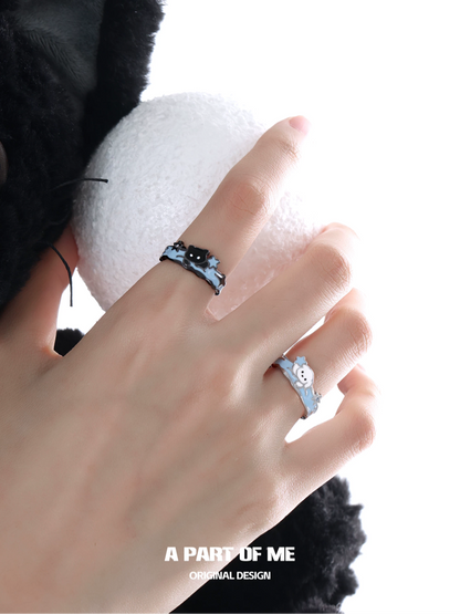 Picking Stars in the Snow S925 Sterling Silver Black Cat & White Puppy Couple Ring