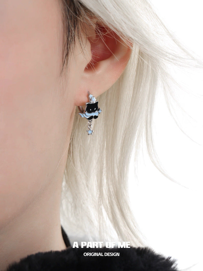 Snowy Black Cat & White Dog 18K Platinum Plating Huggies Earrings