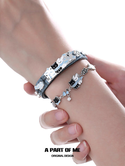 Snowy Black Cat & White Dog 18K Platinum Plating Slider Bracelet