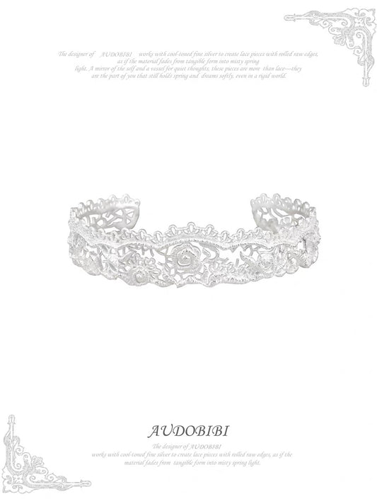 Dreaming in Lace Platinum Plating Rose Bangle