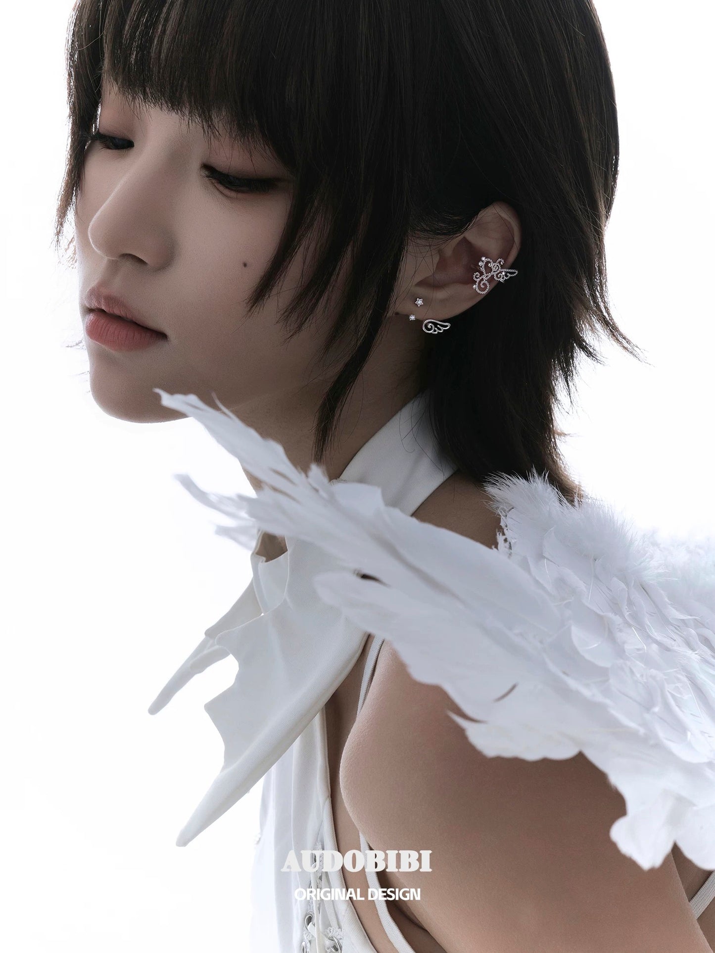 Melody Etude 18K Platinum Plating Heart Shaped Note “108 Steps in the Music Room” Earrcuffs