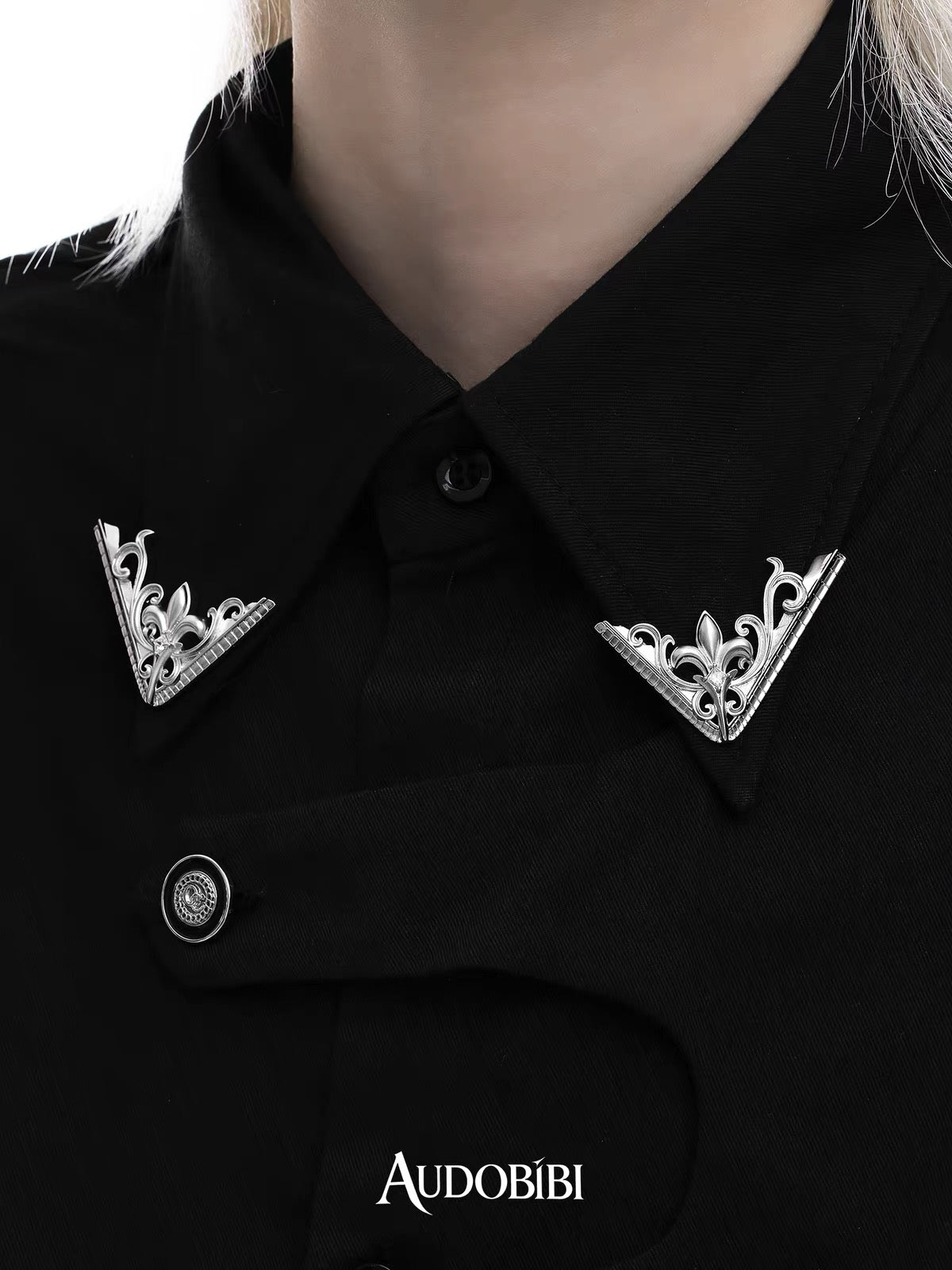The Knight 18K Platinum Plating Fleur de lis Collar Tips