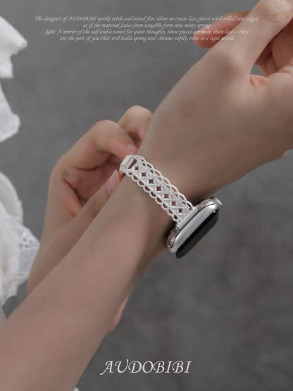 Dreaming in Lace 18K Platinum Plating Metal Apple Watch Band