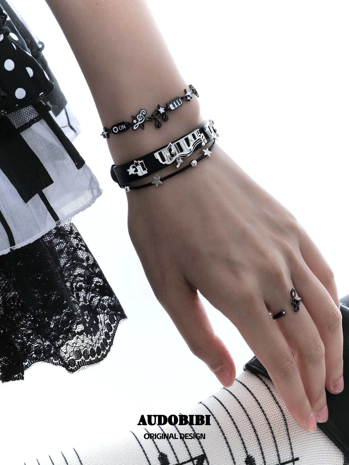 Melody Etude Faux Leather 18K Platinum Plating Black & White Piano Keys Belt Bracelet