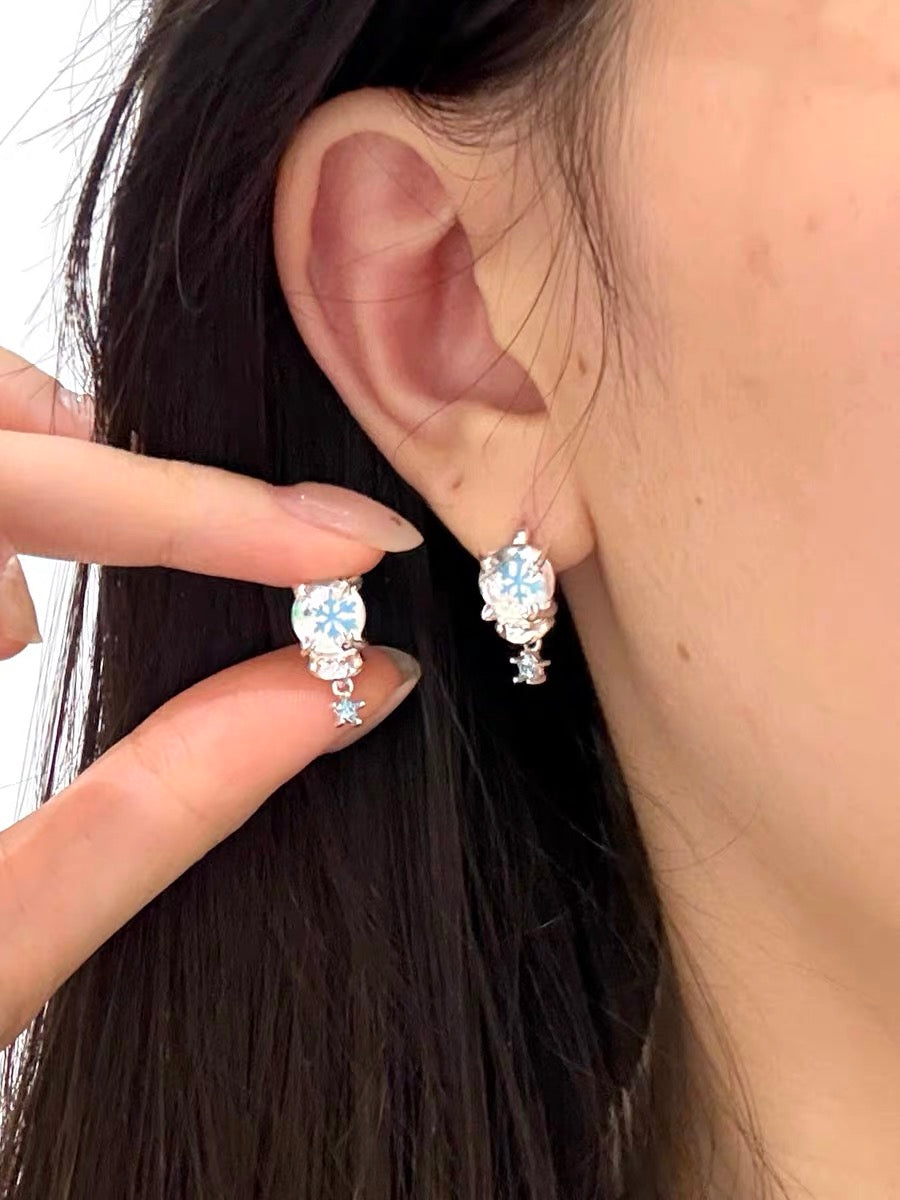 Snowflake Crystal Ball 18K Platinum Plating Crystal Glass Huggies Earrings