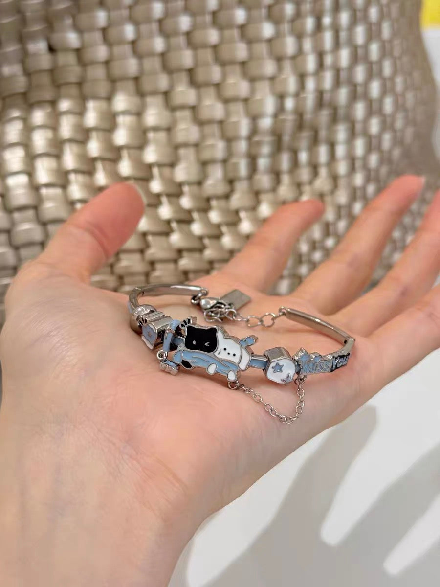 Snowy Black Cat & White Dog 18K Platinum Plating Bracelet