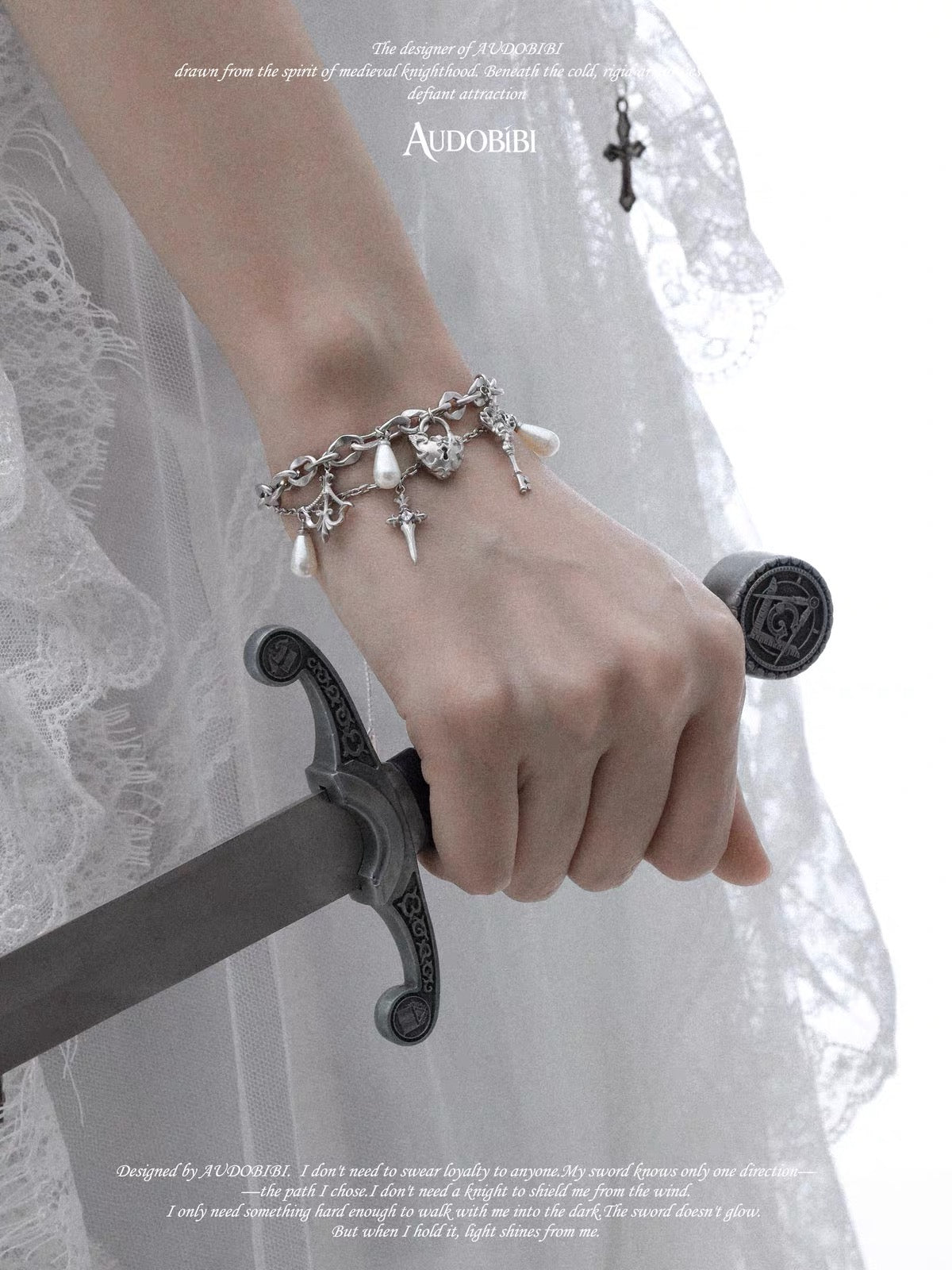 The Knight 18K Platinum Plating Lock Pendant Pearl Chain Slider Bracelet