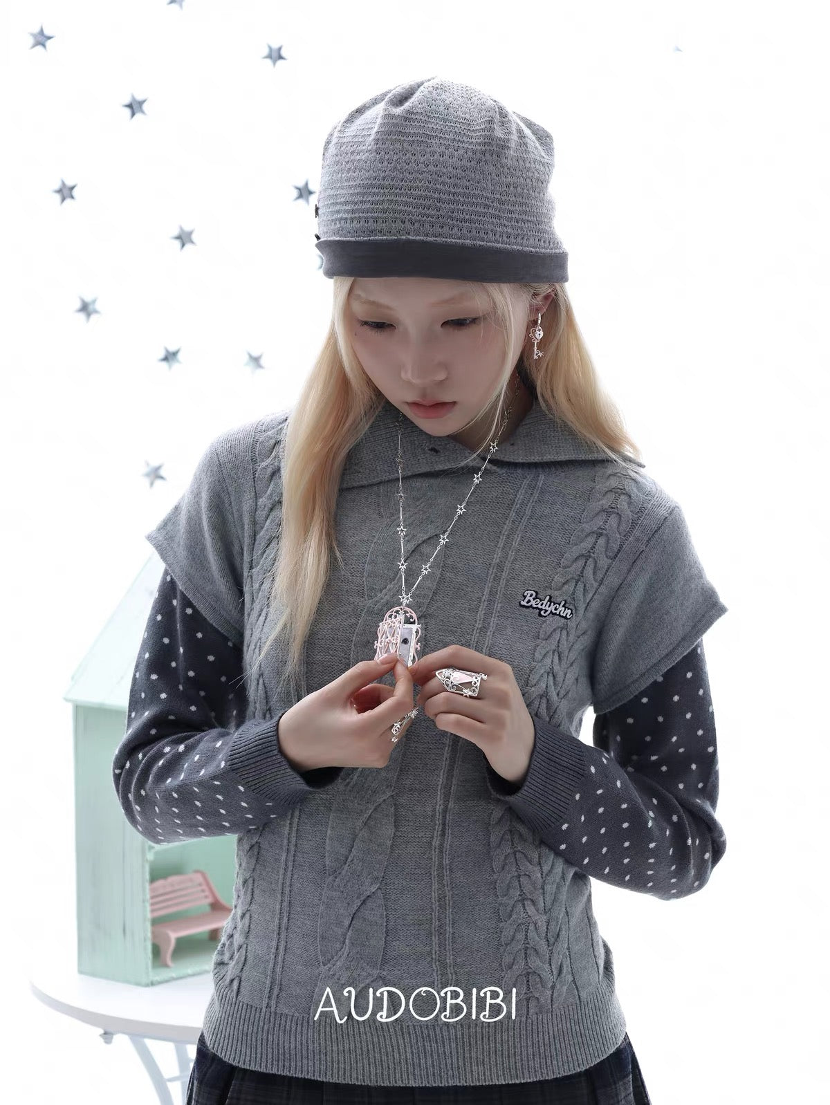 The Hidden Gate 18K Platinum Plating Garden Gate Photo Locket Necklace
