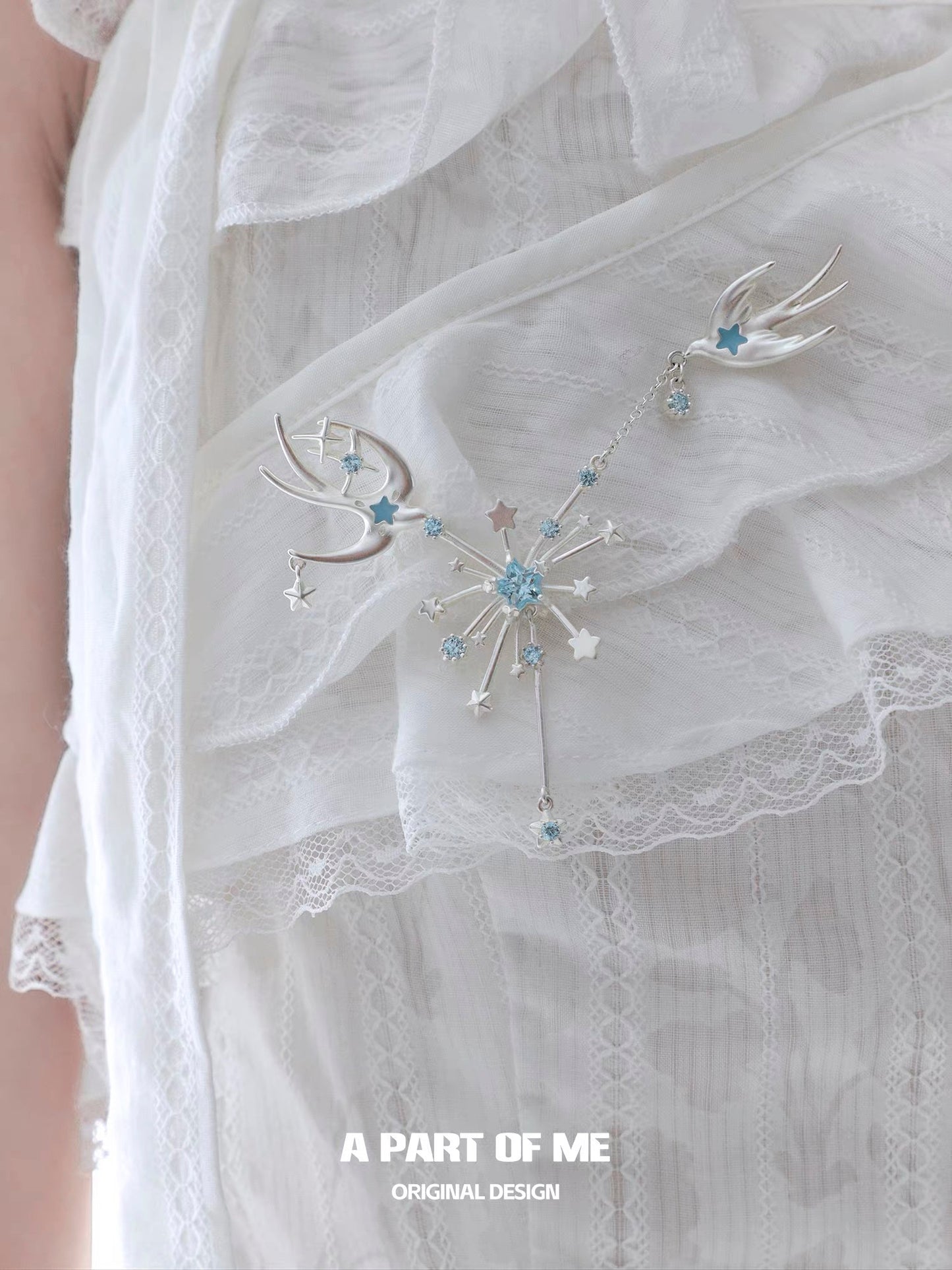 A Flight to Blue Firework 18K Platinum Plating Brooch