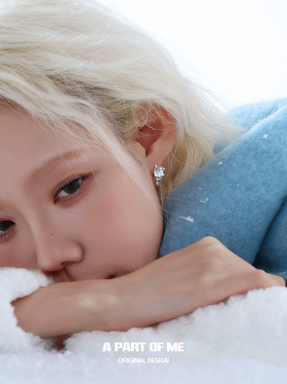 Snowflake Crystal Ball 18K Platinum Plating Crystal Glass Huggies Earrings