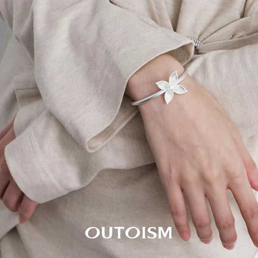 Cornus Kousa Silver-plated Solo Bloom Bangle