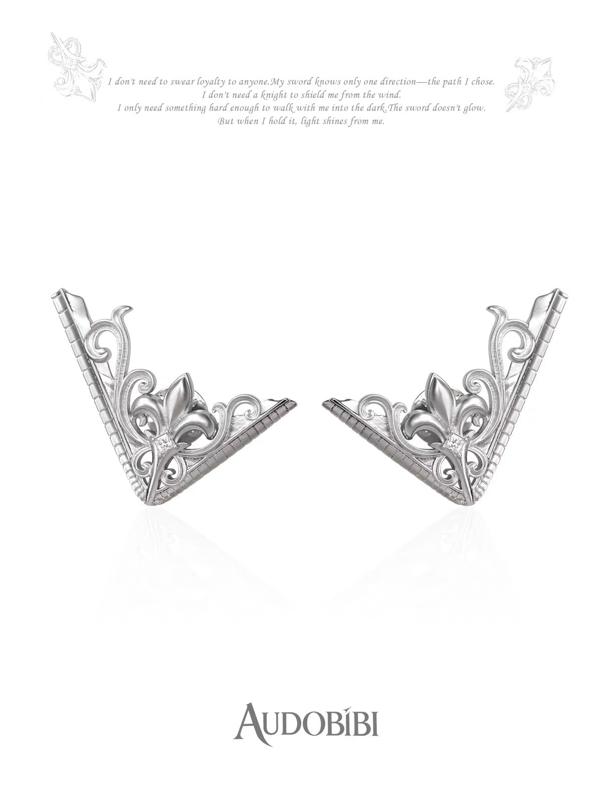 The Knight 18K Platinum Plating Fleur de lis Collar Tips