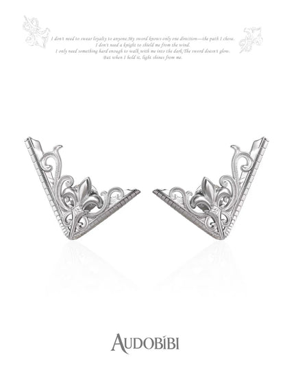 The Knight 18K Platinum Plating Fleur de lis Collar Tips