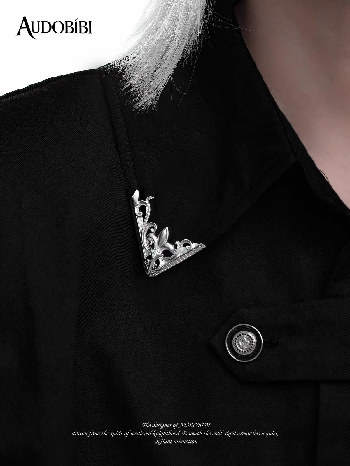 The Knight 18K Platinum Plating Fleur de lis Collar Tips