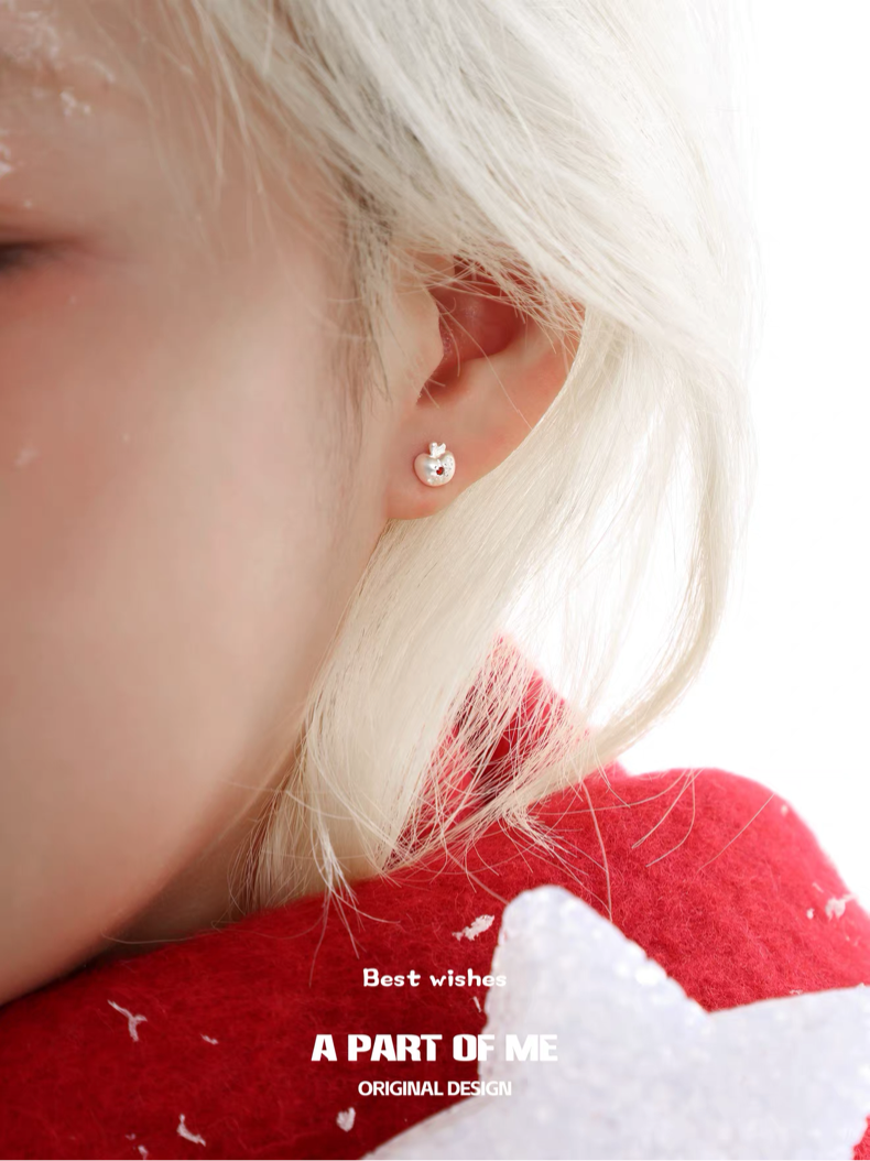 Snow Apple House 18K Platinum Plating Stud Earrings