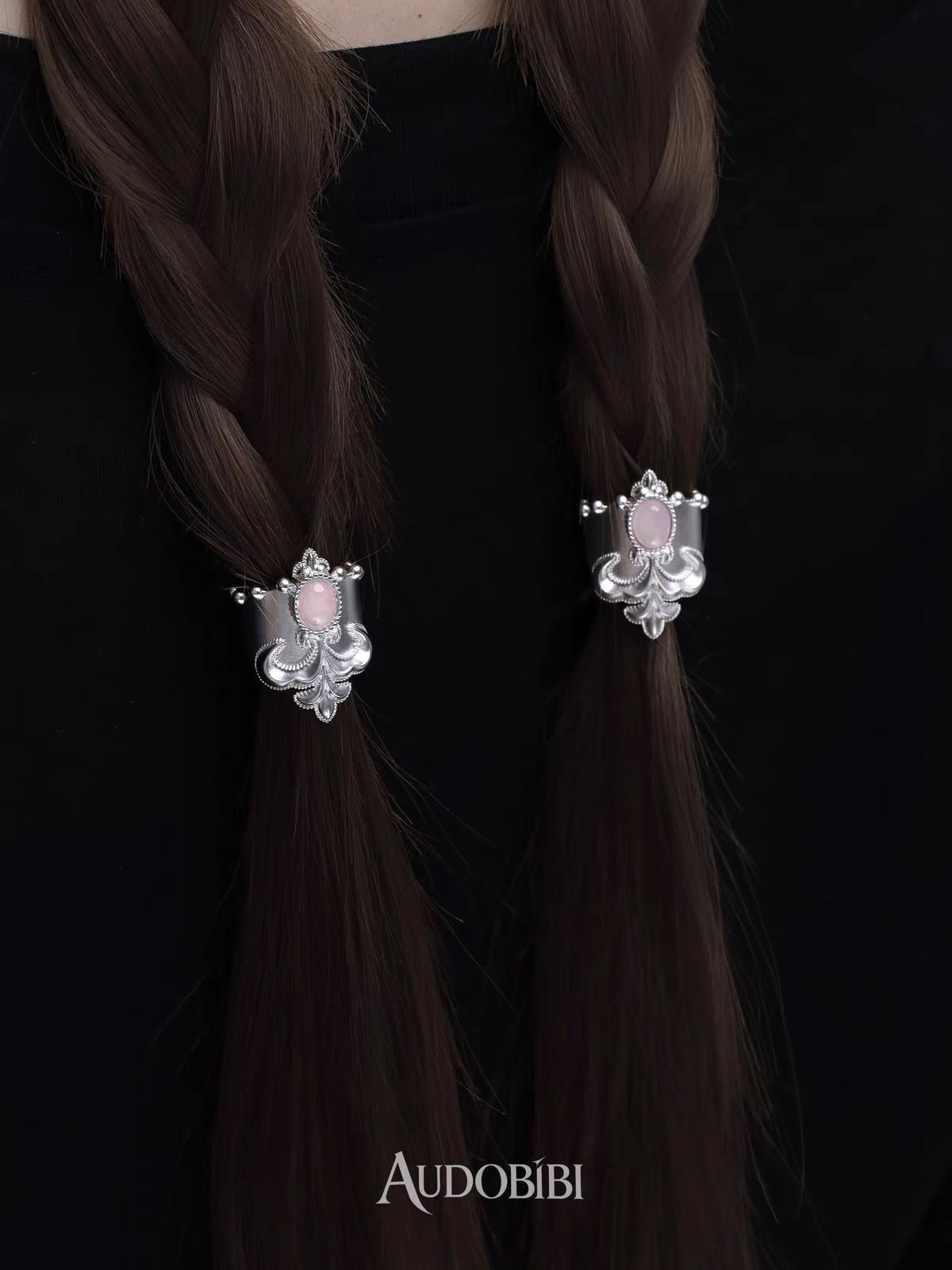 The Knight 18K Platinum Plating Mini Hair Holder