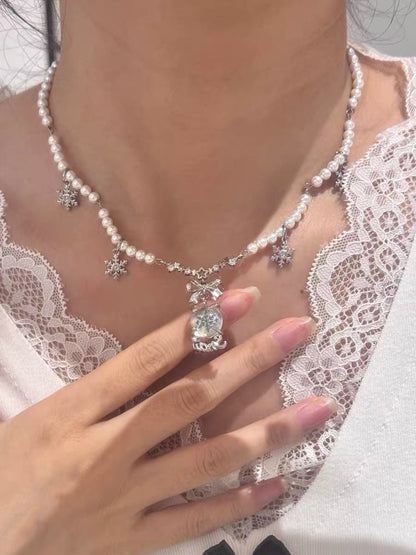 Snowflakes & Pearl 18K Platinum Plating Crystal Ball Necklace