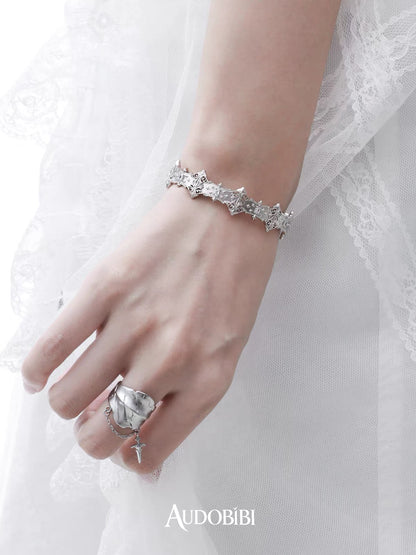 The Knight 18K Platinum Plating Bangle