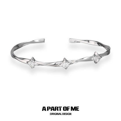 Mobius Loop S925 Sterling Silver Four Point Star Bangle
