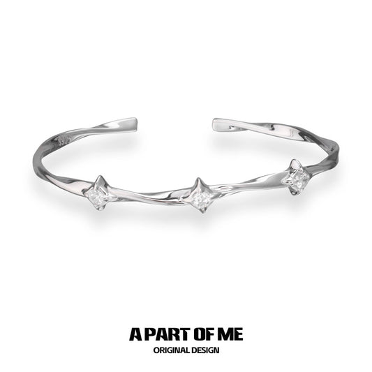 Mobius Loop S925 Sterling Silver Four Point Star Bangle
