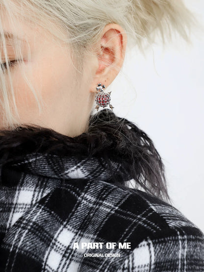 Spiked Heart 18K Platinum Plating Earrings