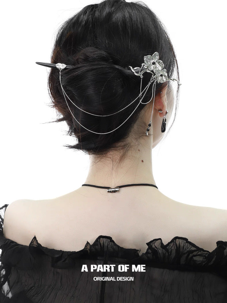 Black Orchid 18K Platinum Platinum Detachable Tassel Faux Wood Hairpin