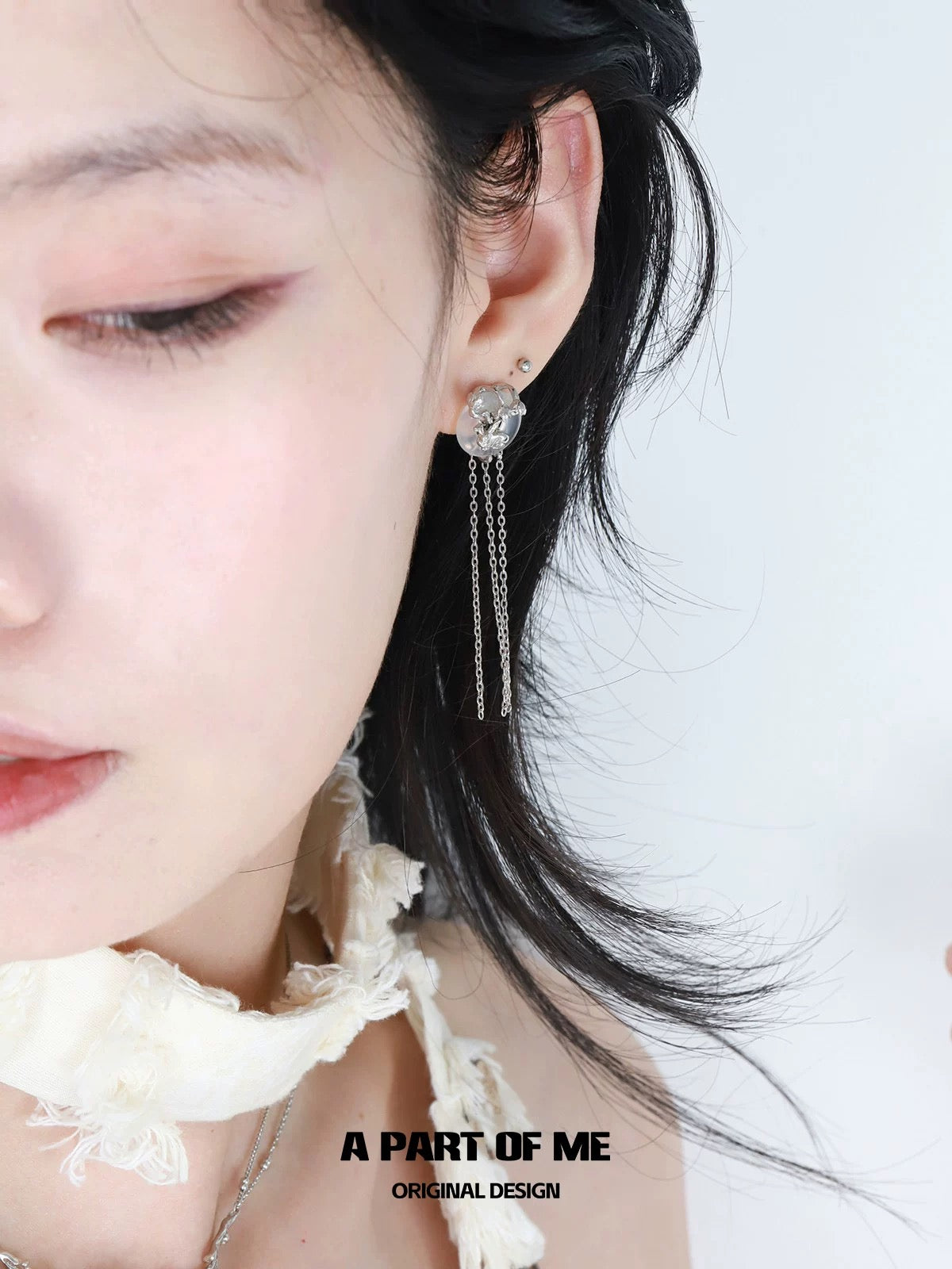 Laurel Series 18K Platinum Plating Natural Chalcedony Stud Earrings