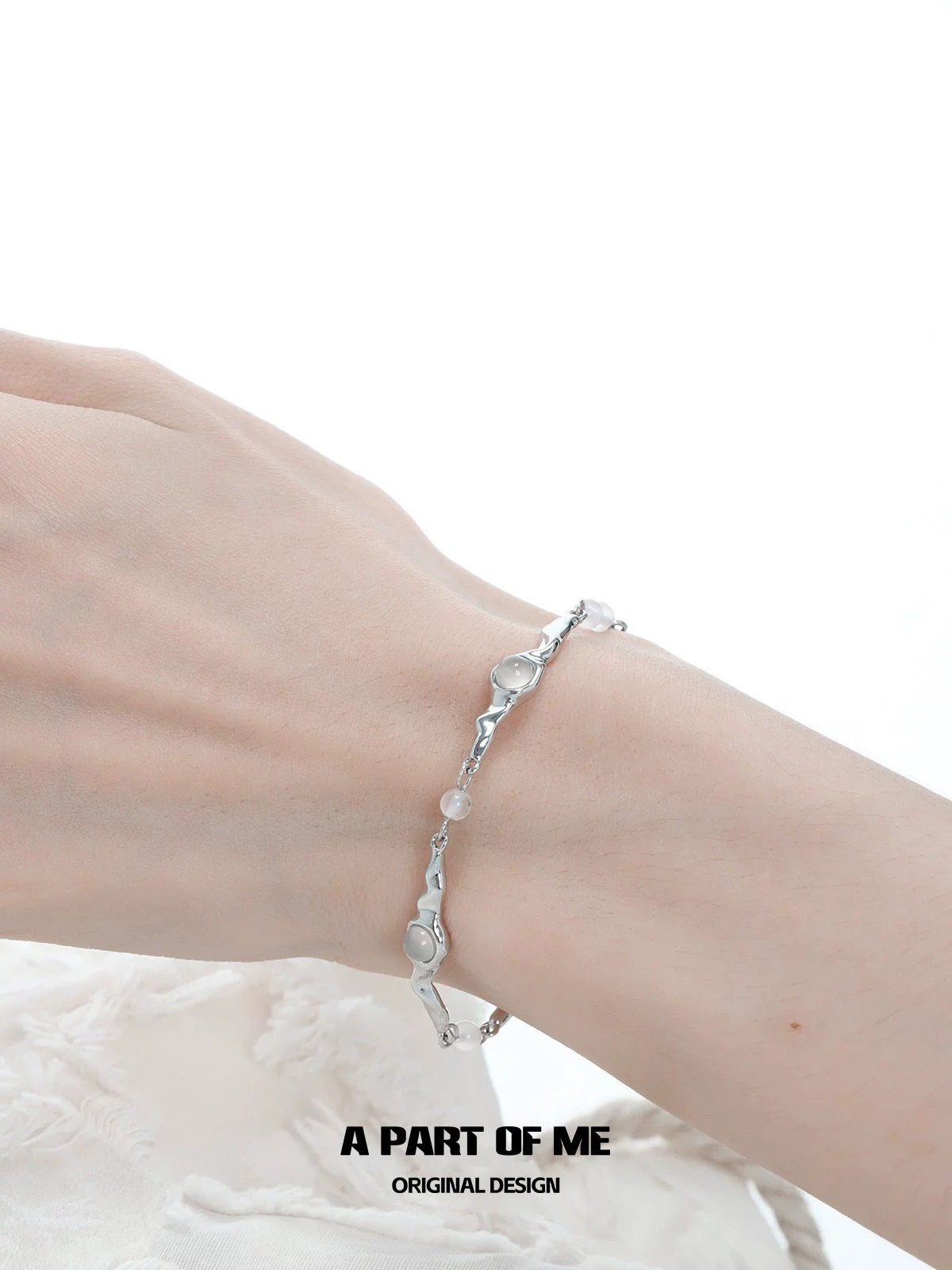 Dawn Series 18K Platinum Plating Natural Chalcedony Bracelet