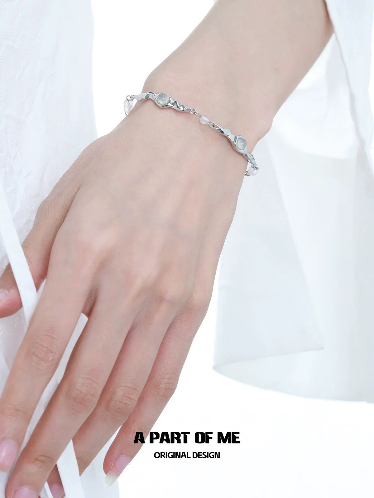 Dawn Series 18K Platinum Plating Natural Chalcedony Bracelet