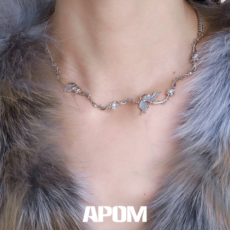 Mutate Butterfly 18K Platinum Plating Zircon Choker