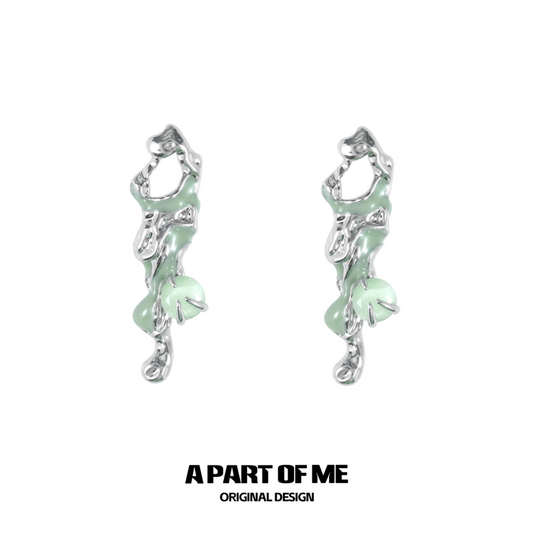 Oasis Collection 18K Platinum Plating Green Cat Eye Stone Stud Earrings