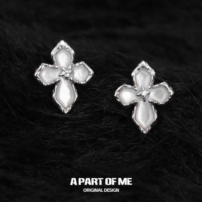 Stigmata S925 Sterling Silver Natural Shell Stud Earrings