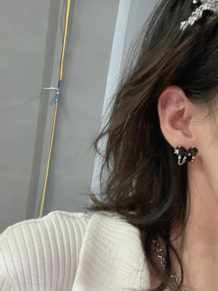 Rock Sweetheart 18K Platinum Plating Stud Earrings