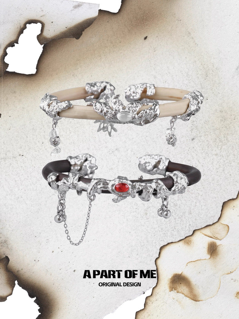 White Moonlight & Vermilion Mark Chicken Blood Vine Wood Bangle Bracelet