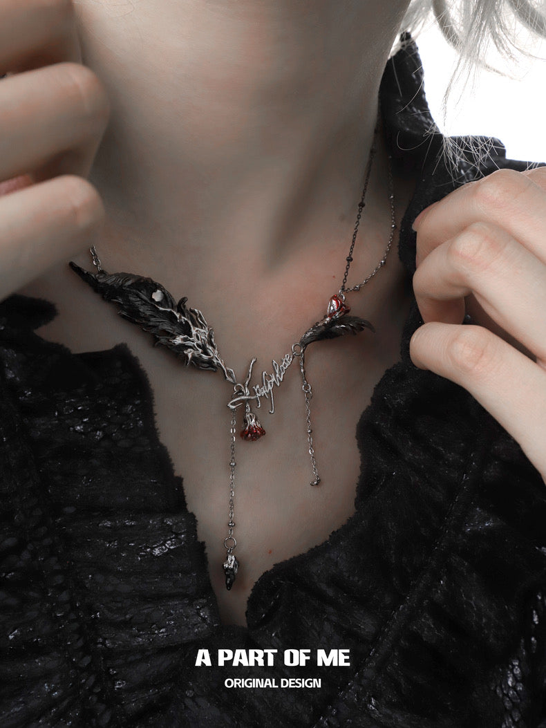 Palpitate 18K Platinum Plating White Agate Bloody Rose & Feather Necklace