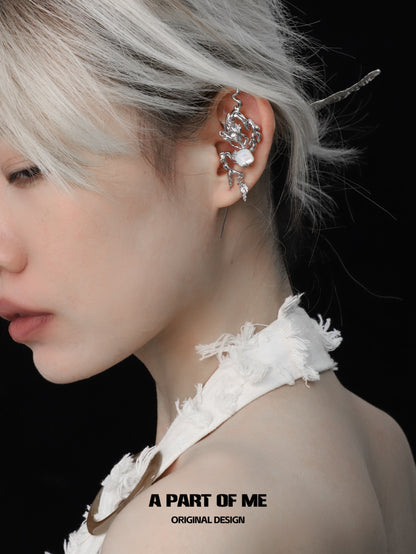 The Fortune Dragon 18K Platinum Plating Natural Shell Needle Earring