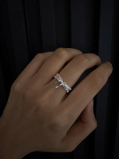 Dreaming in Lace 18K Platinum Plated S925 Silver Ribbon Bow Ring