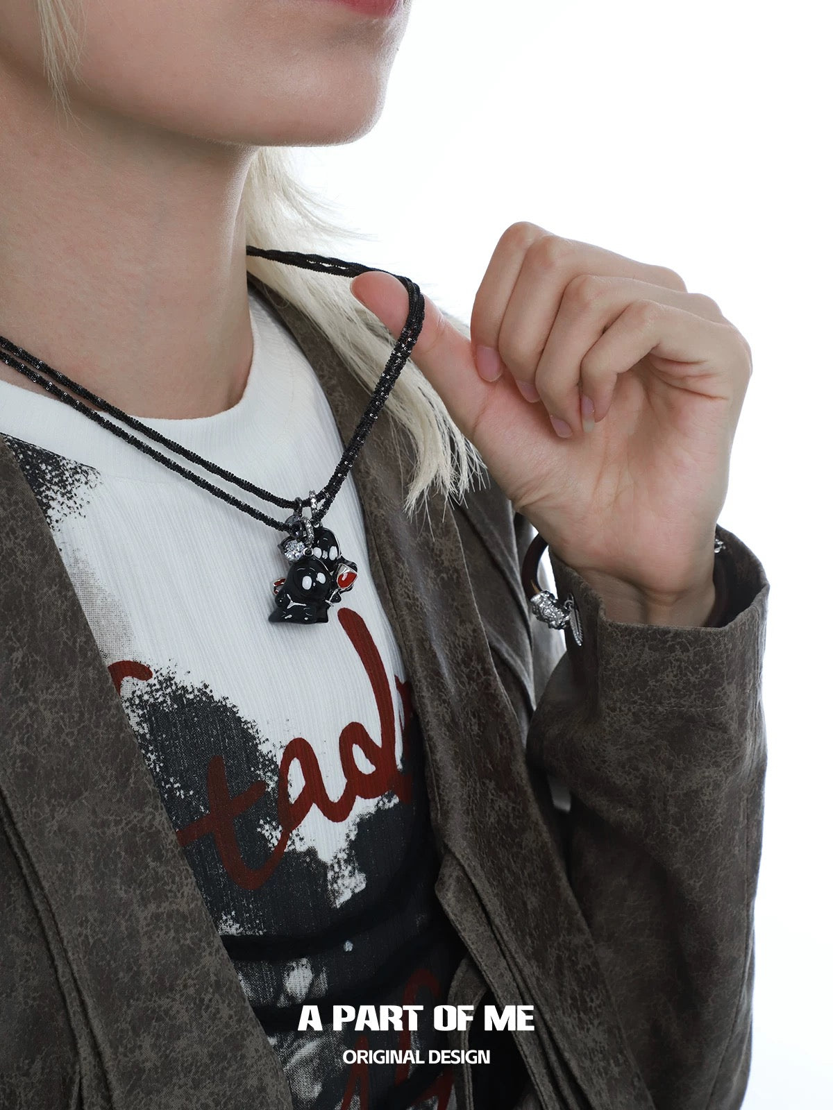 Drunk Ghost 18K Platinum Plating Resin Coating Pendant Necklace