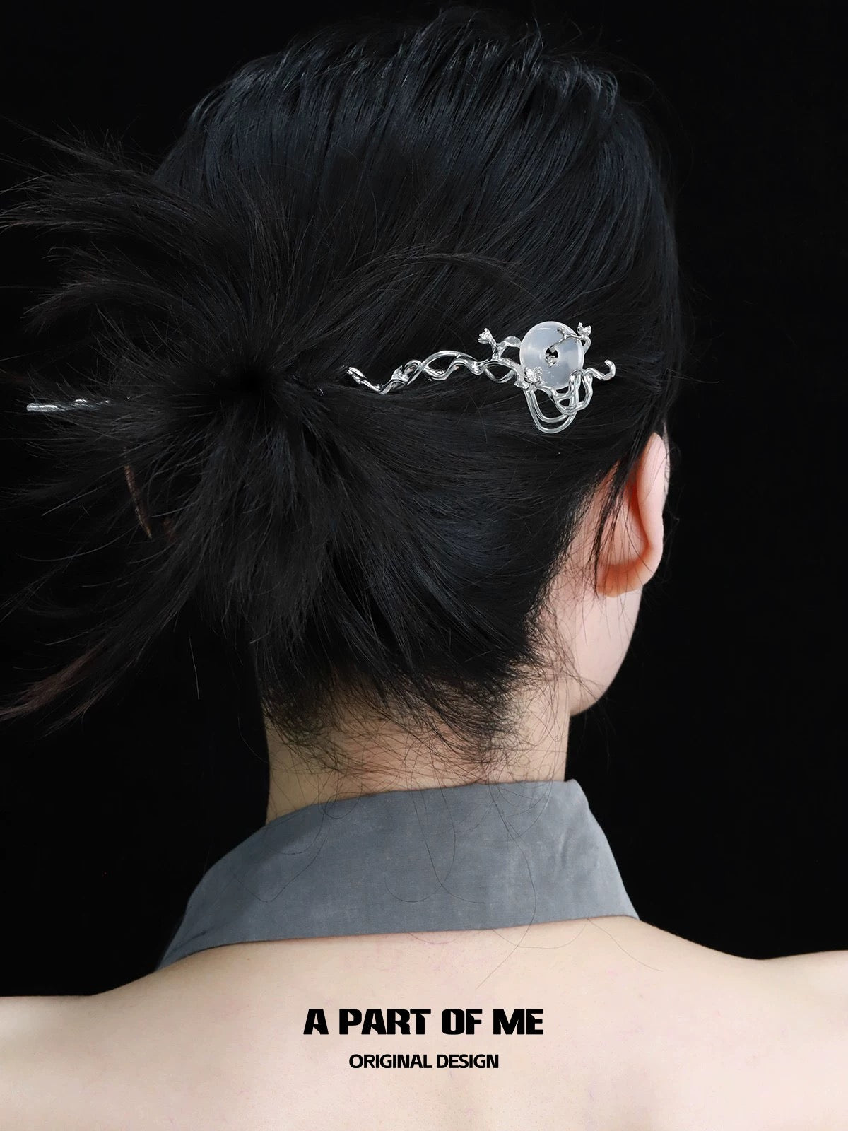 Laurel Series 18K Platinum Plating Natural Chalcedony Detachable Tassel Hairpin