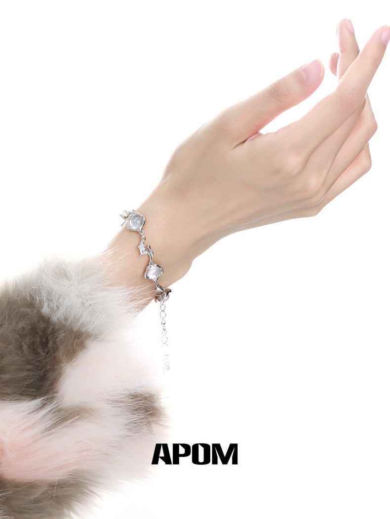 Mermaid Tear 18K Platinum Plating Natural Shell Bracelet